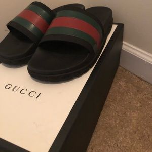 Men Gucci slides